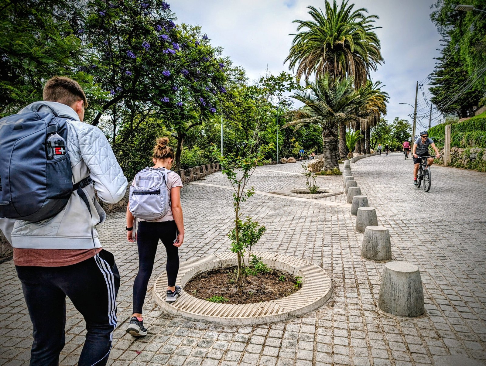 Active Sightseeing: Exploring While Moving