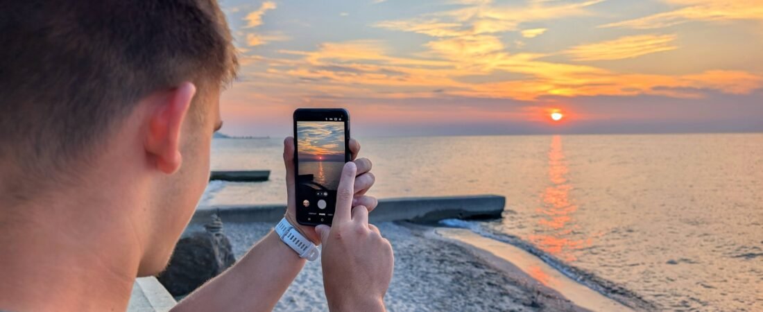 Limit Screen Time to Boost Presence and Reduce Stress