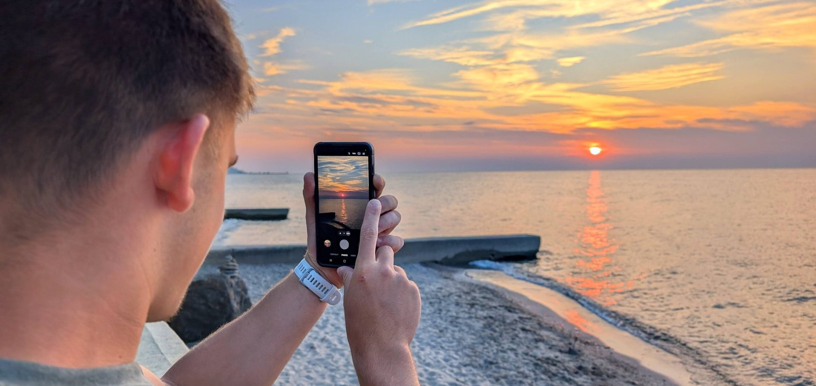 Limit Screen Time to Boost Presence and Reduce Stress