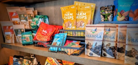 Smart Snacking at the Airport: Fueling Up Without the Crash